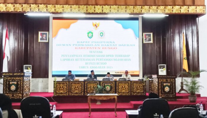 DPRD Bungo Gelar Paripurna Penyampaian Rekomendasi Terhadap LKPJ Bupati